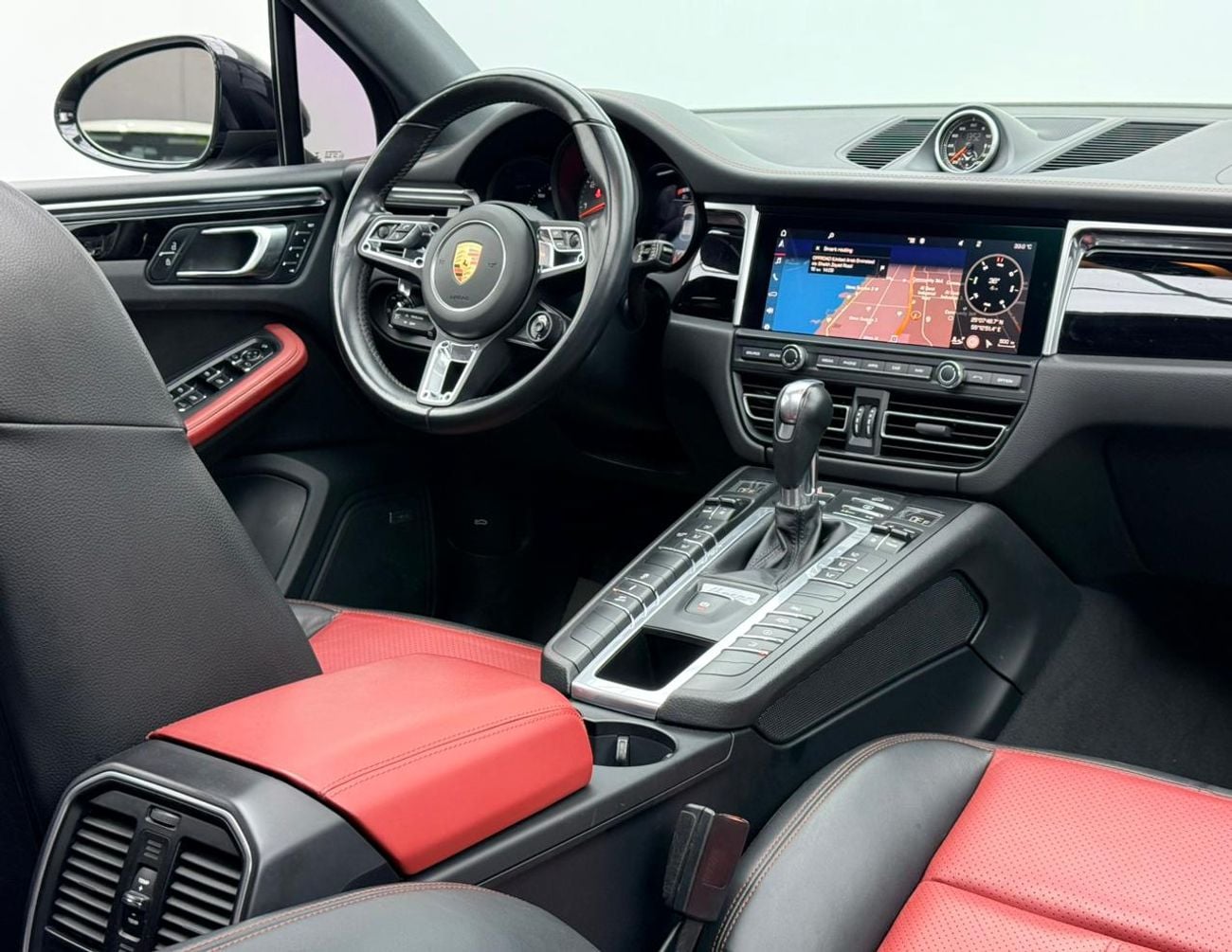 Porsche Macan S 3.0L (340 HP) 2019 Porsche Macan S, Warranty, Service History, GCC
