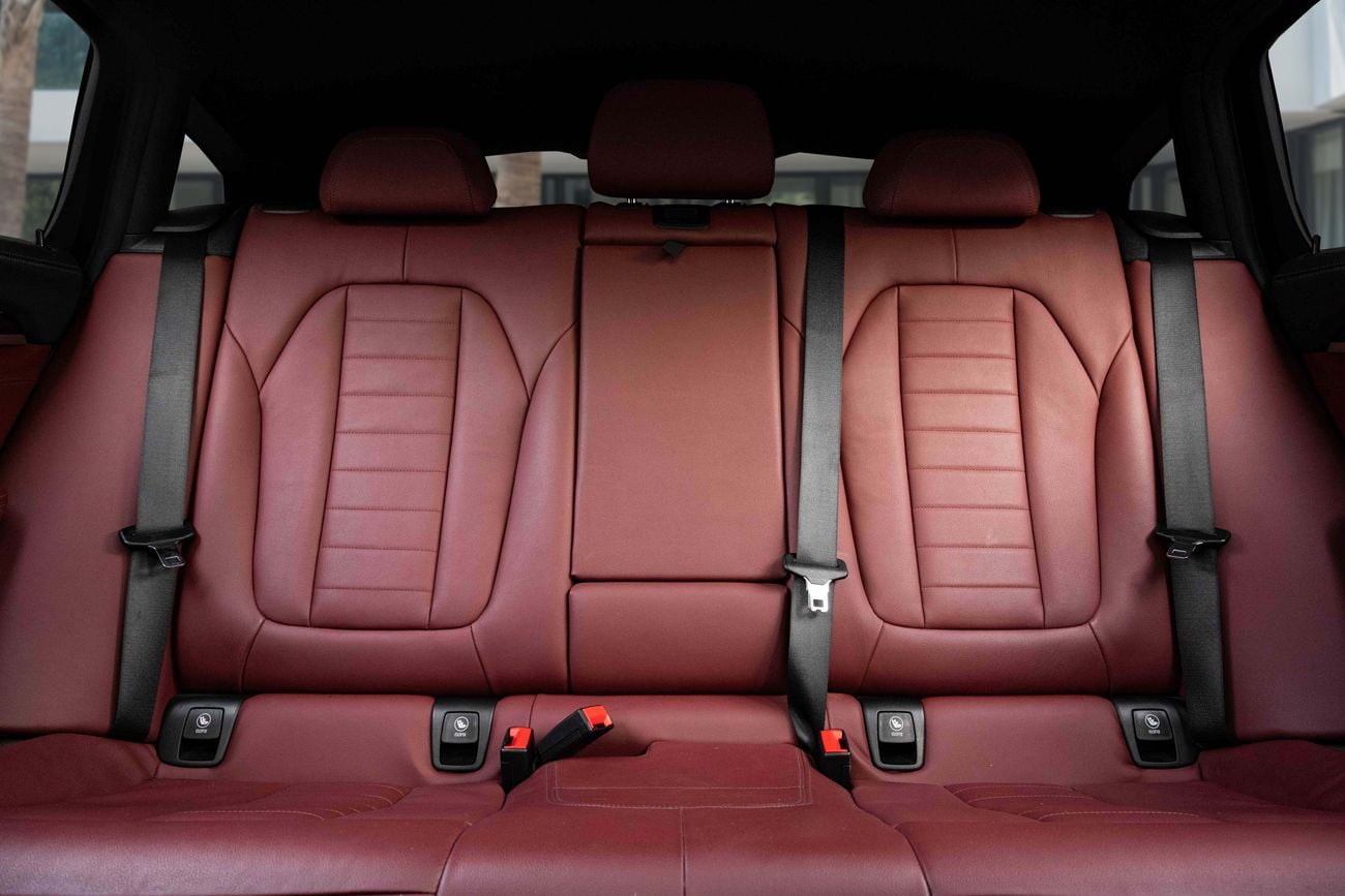 بي أم دبليو X4 X4 xDrive30i M-Kit | 2,928 P.M | 0% Downpayment | BMW Warranty & Service