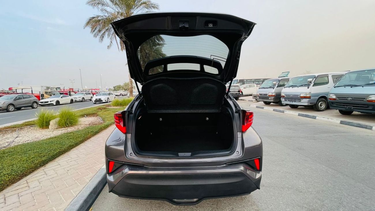 Toyota CHR HYBRID 1.8L ENGINE | RHD | 2020 | 360 VIEW CAMERA | ELECTRIC HEATED SEATS | 2WD