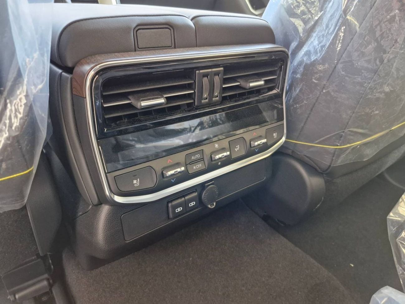 تويوتا لاند كروزر Toyota LC300 VX 4.0 2026 Full option