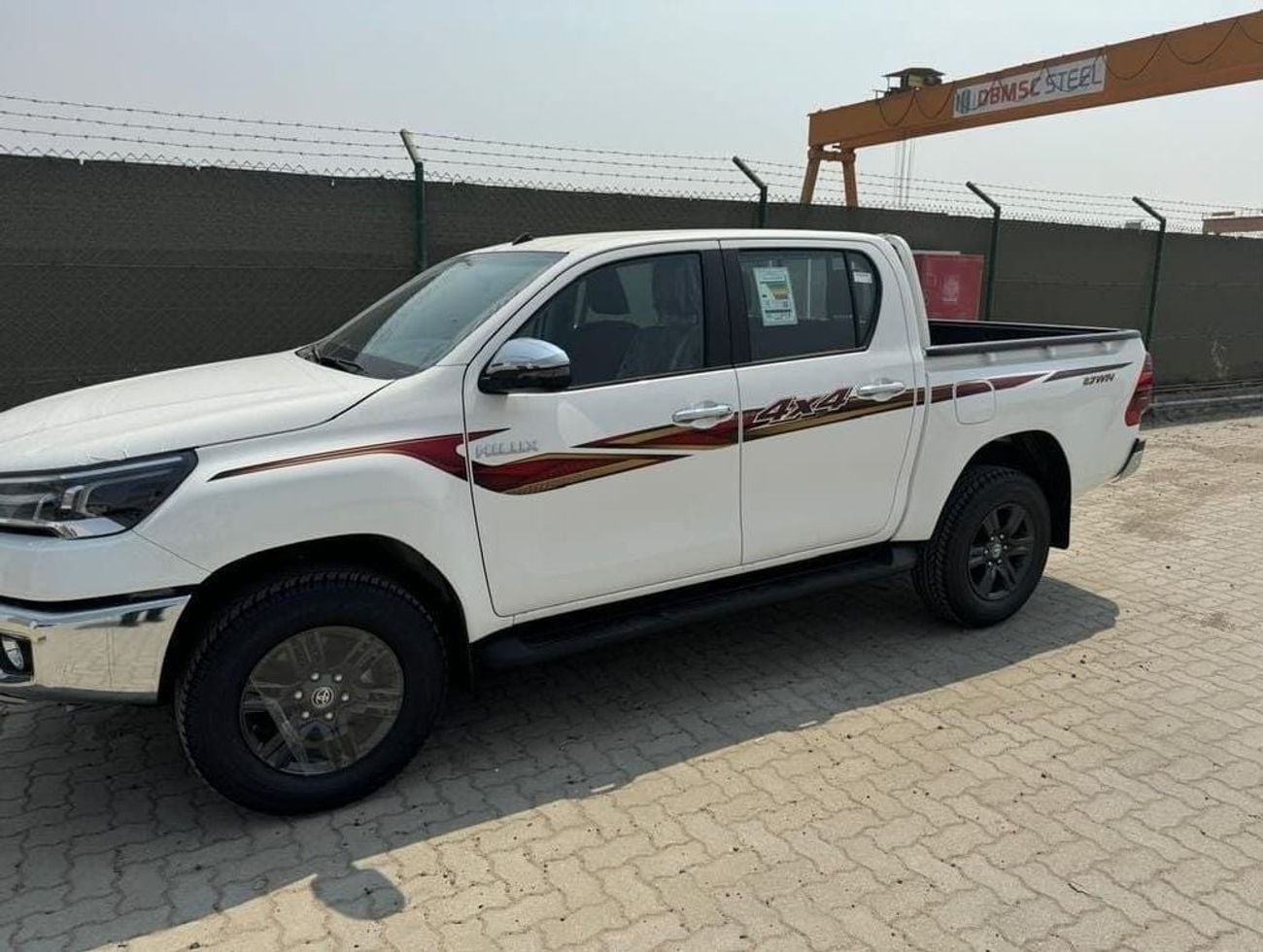 Toyota Hilux GLX Toyota Hilux 2.7L Petrol AT Full Option Without Bush Start MY2025