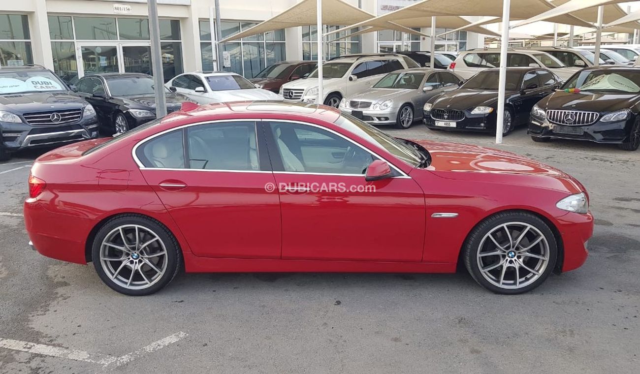 BMW 550i Bmw 550 model2013 GCC car prefect condition full option low mileage excellent sound system radio Blu