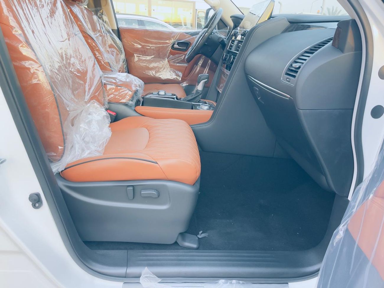 Nissan Patrol LE Platinum 5.6L