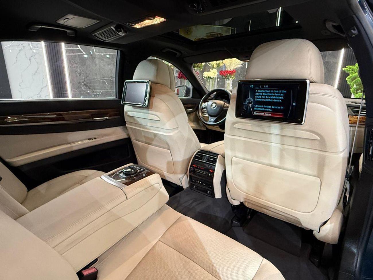 BMW 730Li Exclusive 4.0L ELITE BMW 730Li V6 || GCC II POWERFUL ENGINE II TOP RANGE || REAR SCREENS