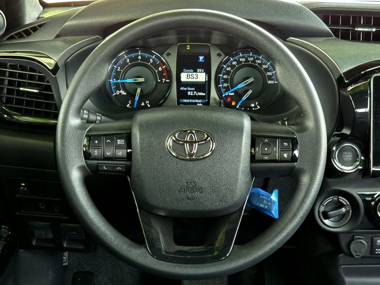 Toyota Hilux TOYOTA HILUX ADVENTURE 4.0L FULL-OPTION BLACK COLOR 2025 MODEL (BSM)
