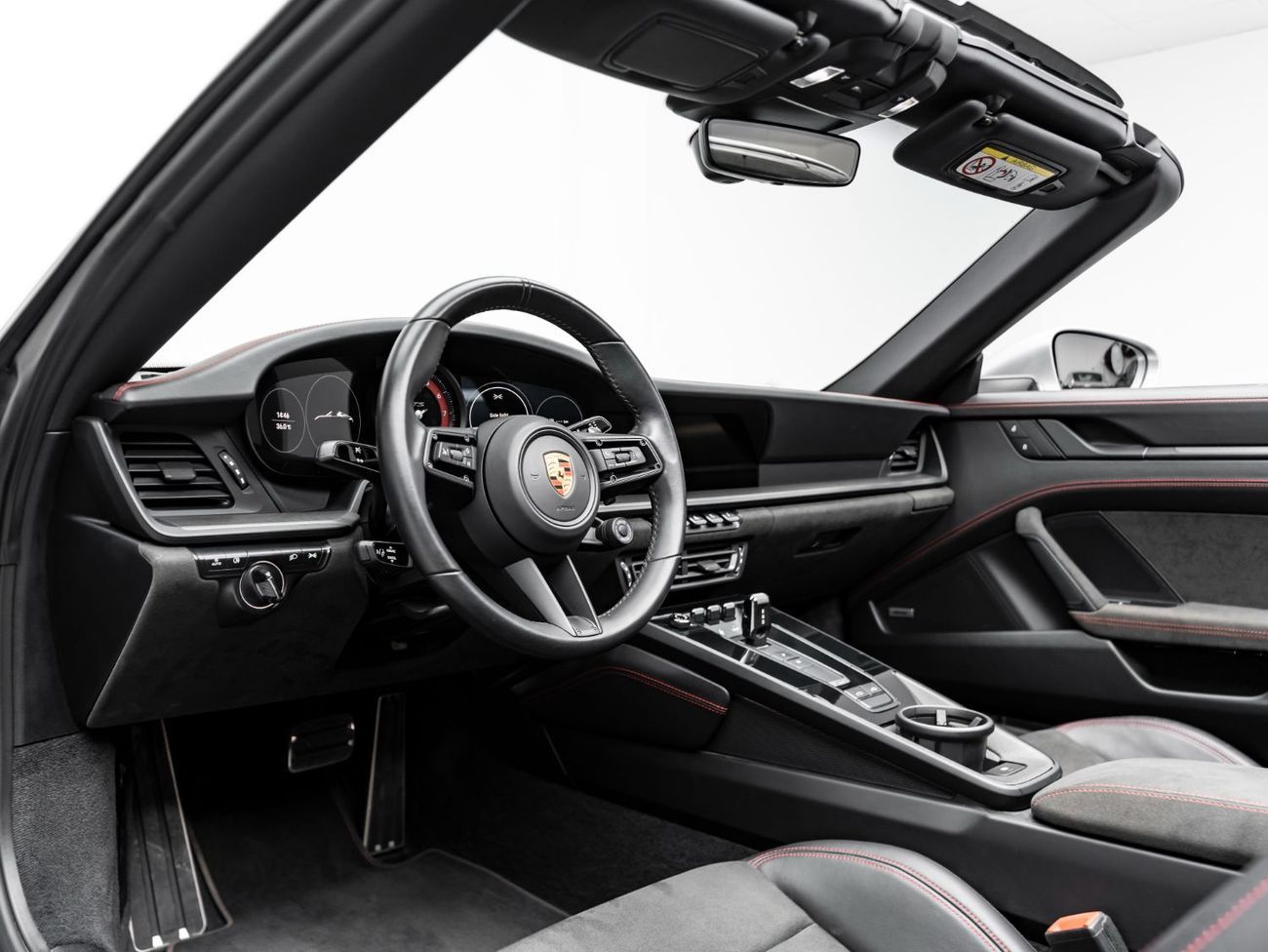 Porsche 911 Targa 4GTS 3.0L (450 HP)