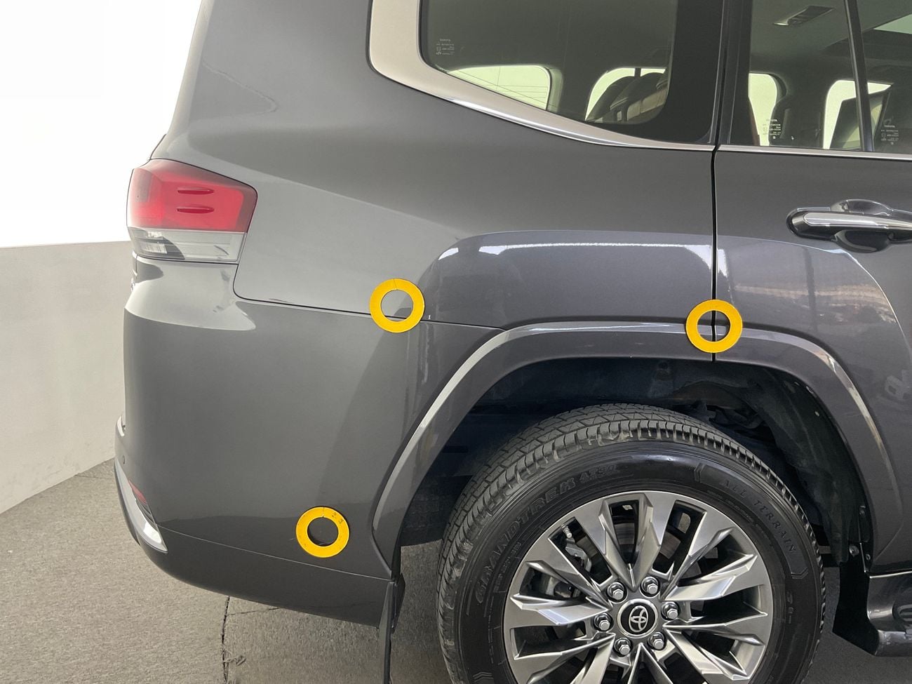 تويوتا لاند كروزر VXR | شامل الضمان | 0 ﺪﻔﻋﺓ ﺃﻮﻟﻯ