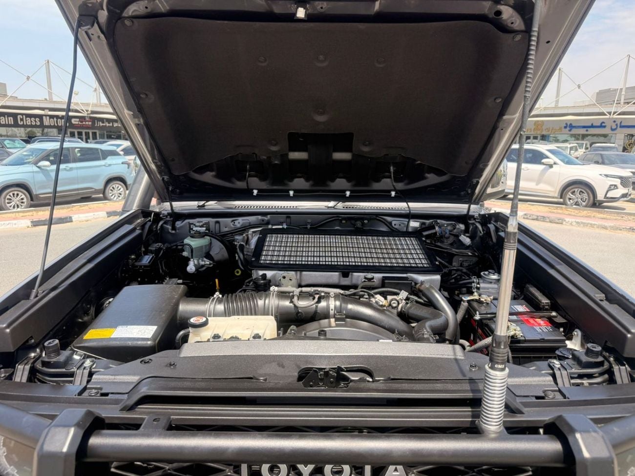 تويوتا لاند كروزر بيك آب -