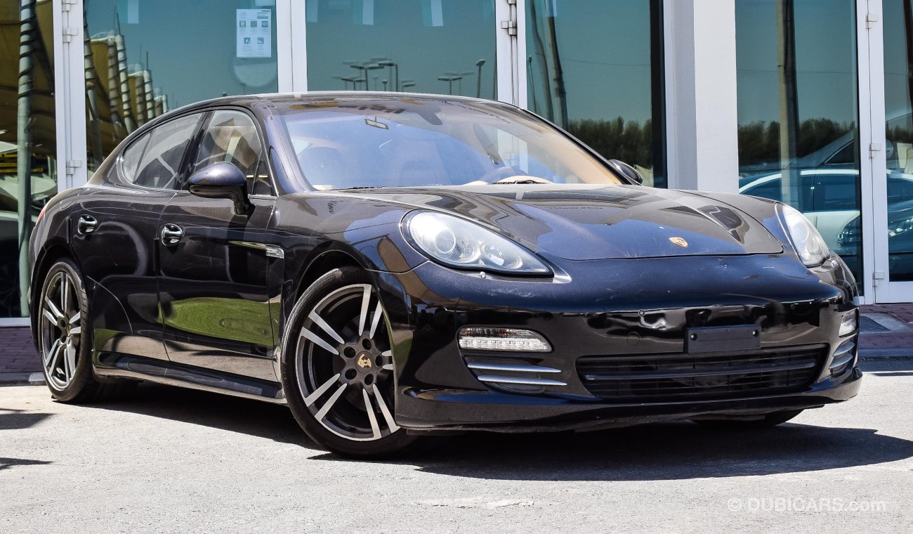 بورش باناميرا ٤ Porsche Panamera 4 AWD Full Service History GCC