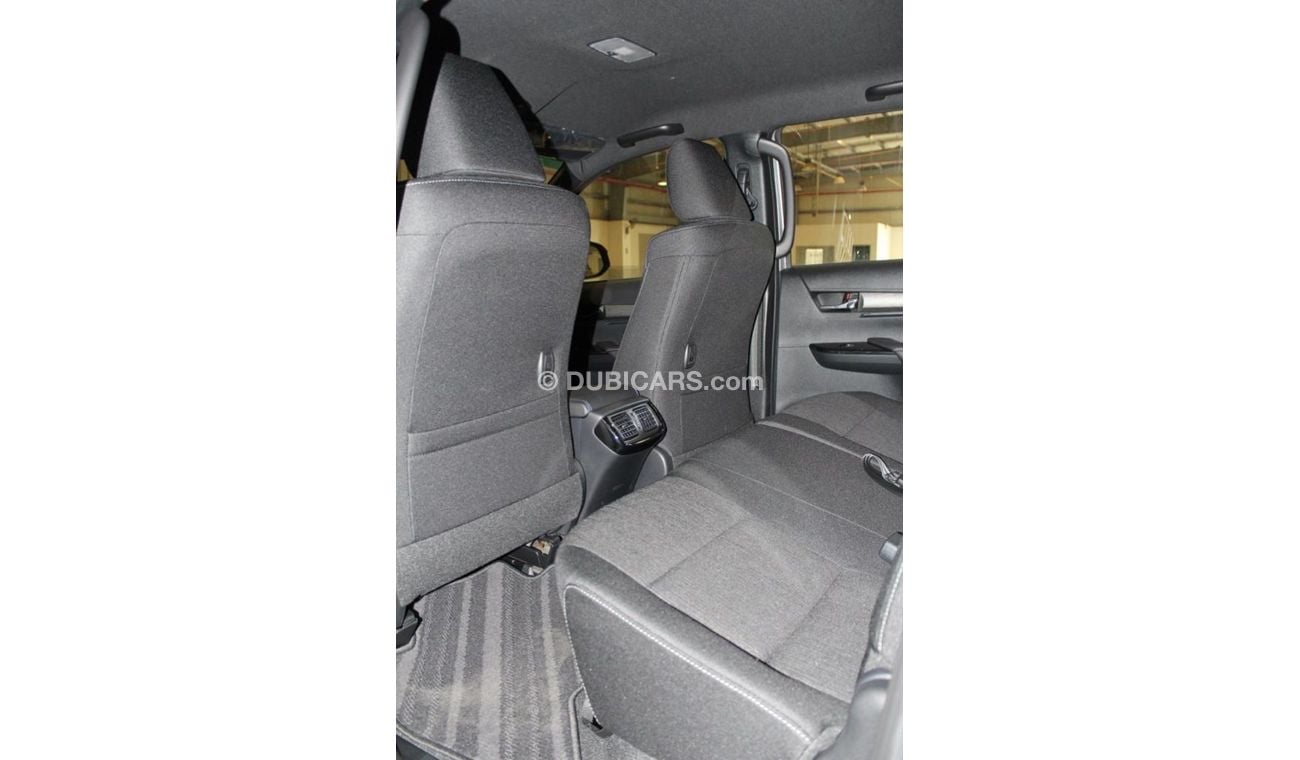 تويوتا هيلوكس ادفنشر بترول اتوماتيك   v6