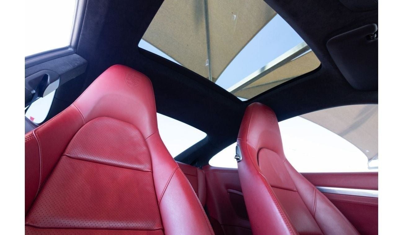 بورش 911 Carrera 4S 3.8L Coupe Porsche 911 Carrera 4S 2015 GCC with Flexible Down-Payment.