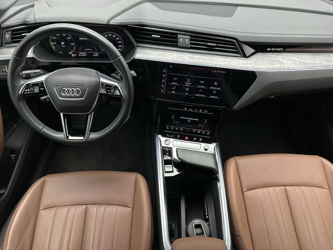 Audi Q8 etron 55 quattro S Line Q8 Sportback S line 55 e-tron quat 408hp Progress (Ref# 015924)
