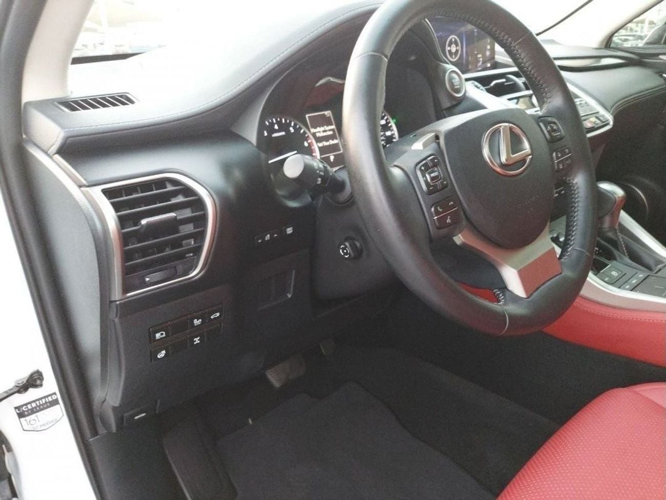 لكزس NX 300 F-SPORT F سبورت بلاتينوم
