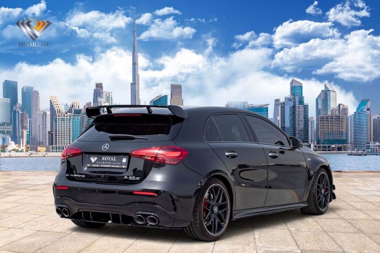Mercedes Benz A45 AMG- S Mercedes-Benz A-Class 45 AMG 2023 GCC specs