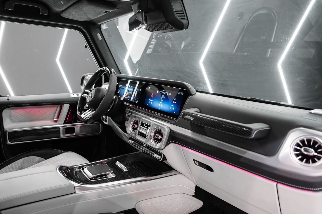 Mercedes-Benz G 63 AMG 4MATIC SUV Double Night Package, G Manufaktur, A22 Suspension, Rear Entertainment, Gargash Warr + Se