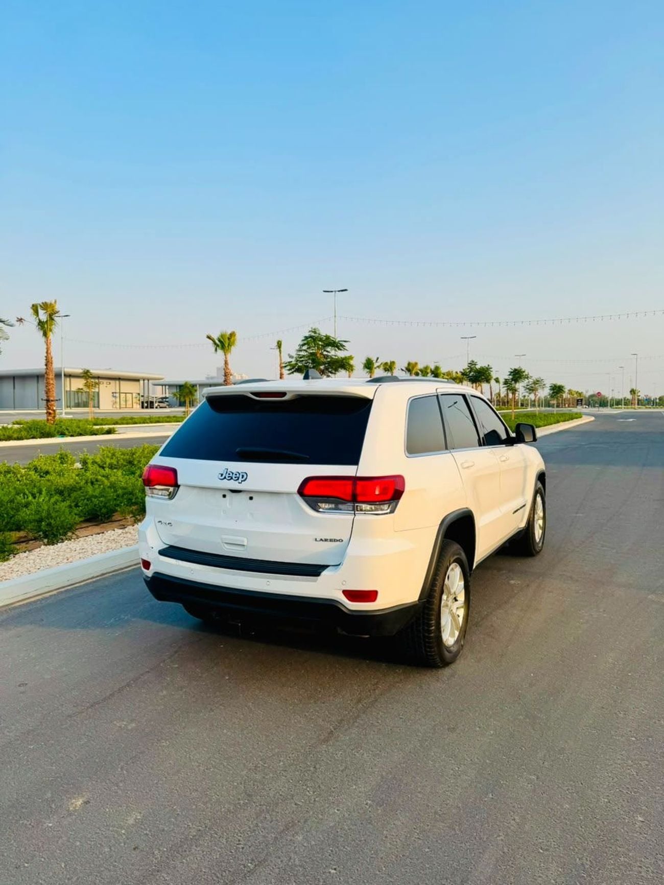 Jeep Grand Cherokee LAREDO