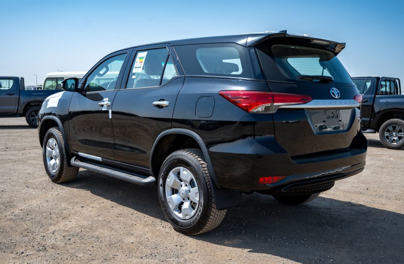 تويوتا فورتونر 2.7L Petrol | 4 Cylinder | Automatic