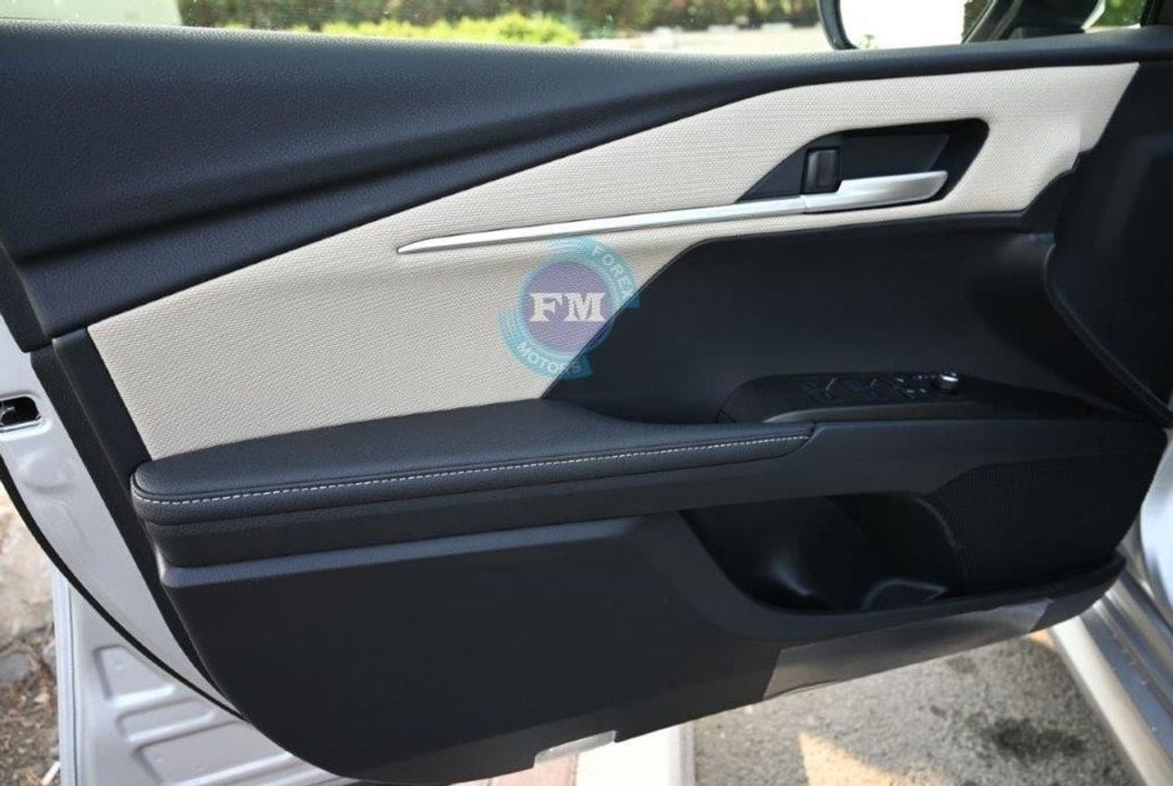 تويوتا كامري LE Hybrid 2.5L Automatic