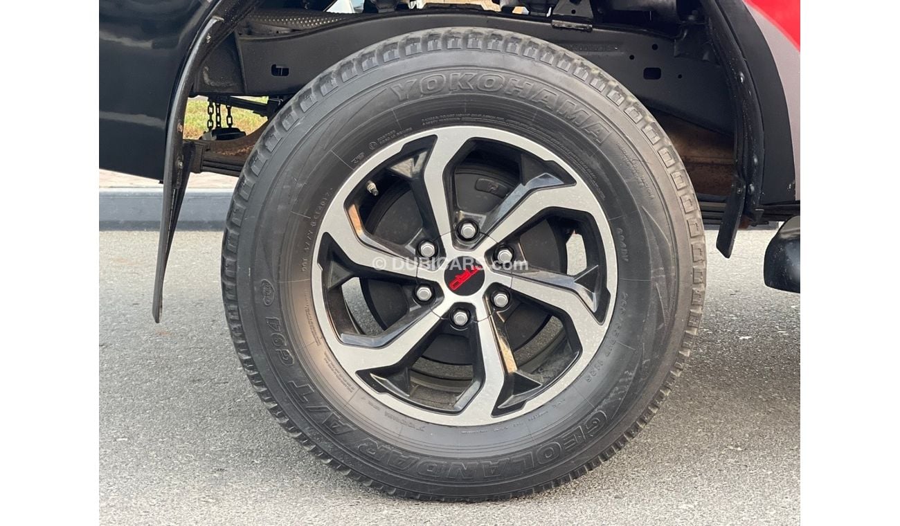 Toyota Hilux TRD 2018 Adventure GCC V6 4.0L Petrol Push Start [LHD] AT 4x4 Leather Seats Premium Condition