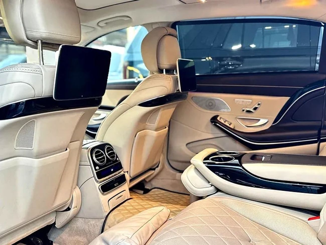 Mercedes Maybach S560 Maybach