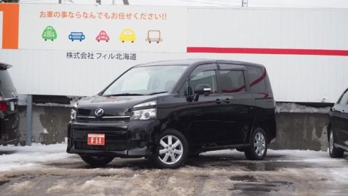 Toyota Voxy ZRR75G