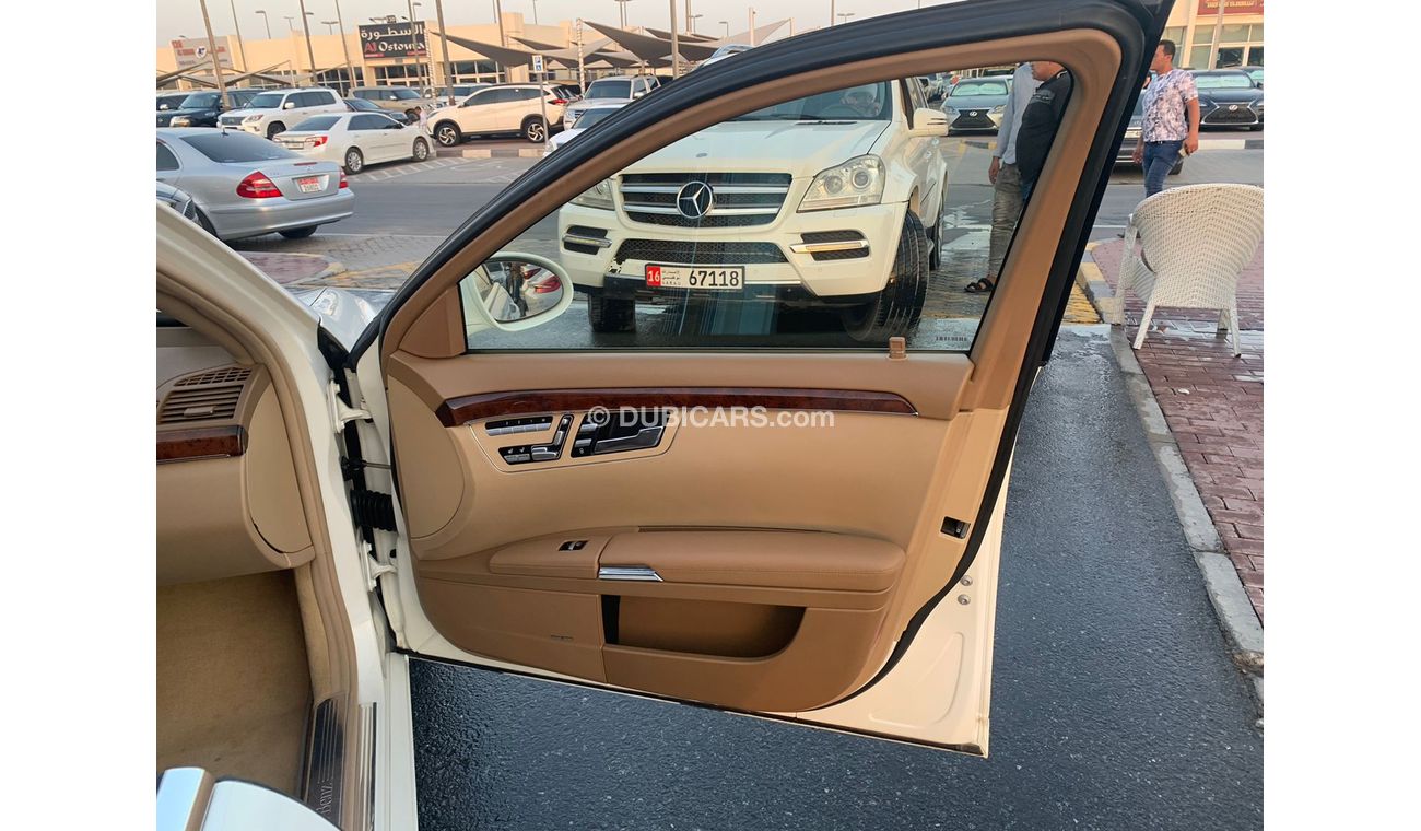 Mercedes-Benz S 550 Mercedes S550_2009_Excellent_Condihion _Full option