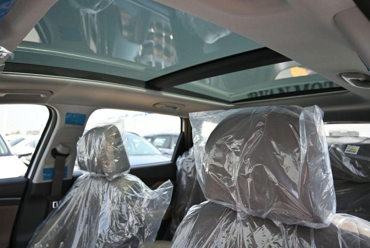 Hyundai Santa Fe Hyundai Santa Fe 2.5L Petrol, SUV, FWD, 5 Doors, Front Electric Seats, Panoramic Roof, Cruise Contro