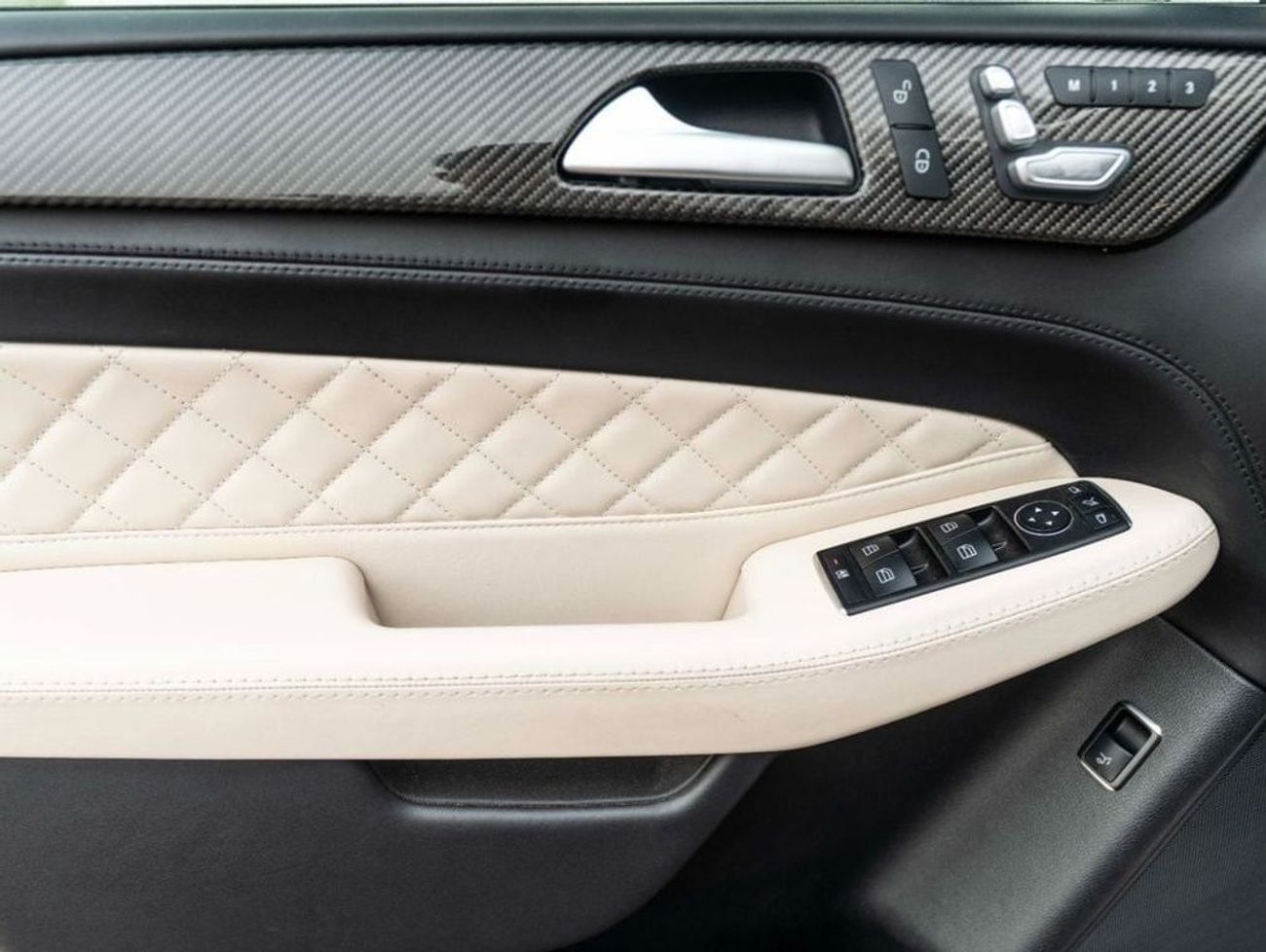 مرسيدس بنز GLE 43 AMG Coupe 3.0L