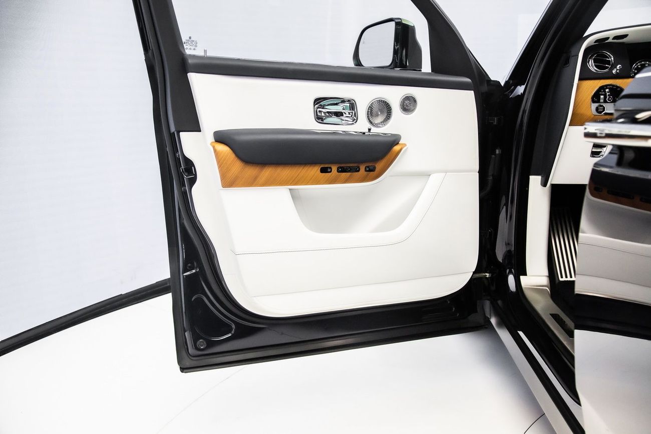 Rolls-Royce Cullinan Rolls Royce Cullinan Black Badge