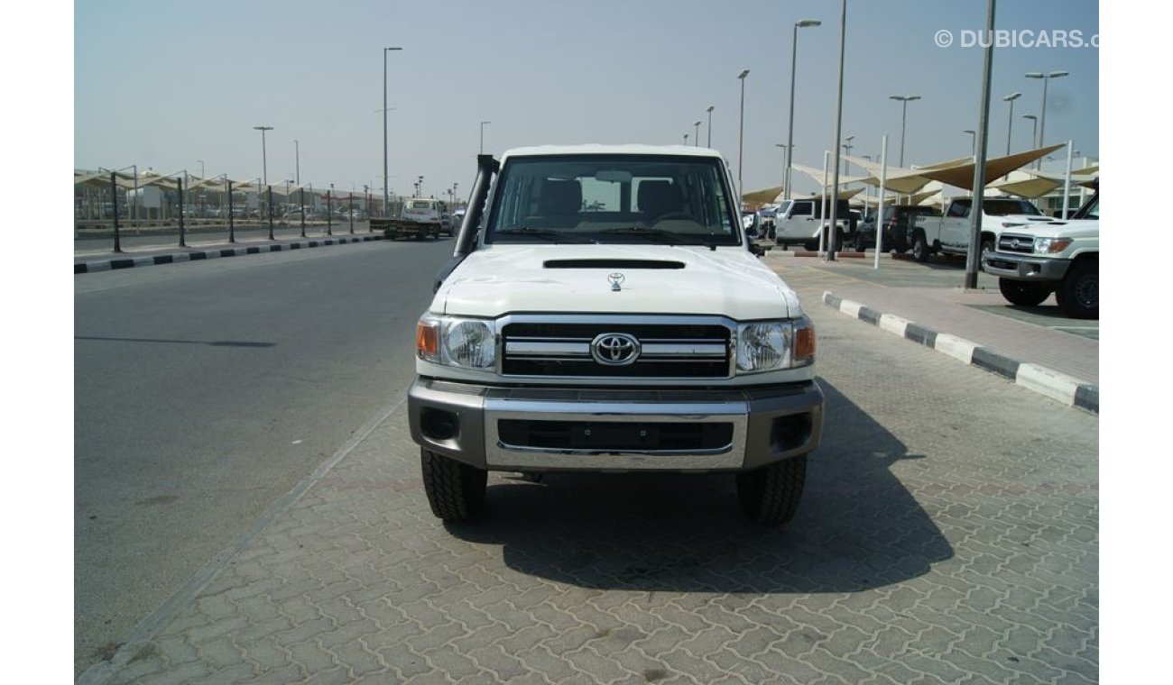 Toyota Land Cruiser Toyota Landcruiser 76 4.5L Diesel (Only for export outside GCC Countries)