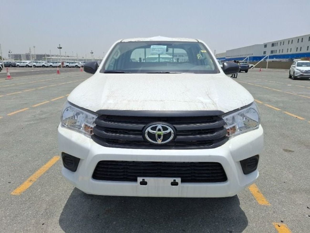 تويوتا هيلوكس Toyota Hilux Double Cab Narrow Body Manual 2.4L Diesel