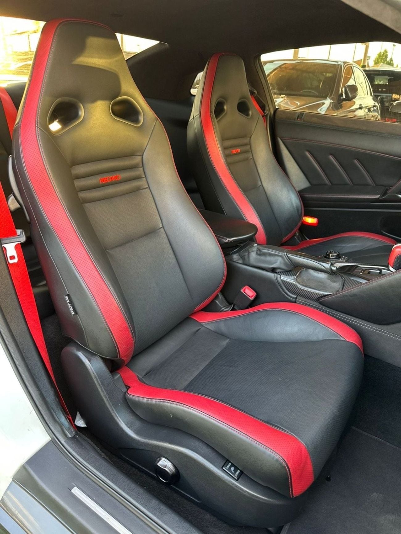 Nissan GT-R Premium 3.8L (4 Seater)
