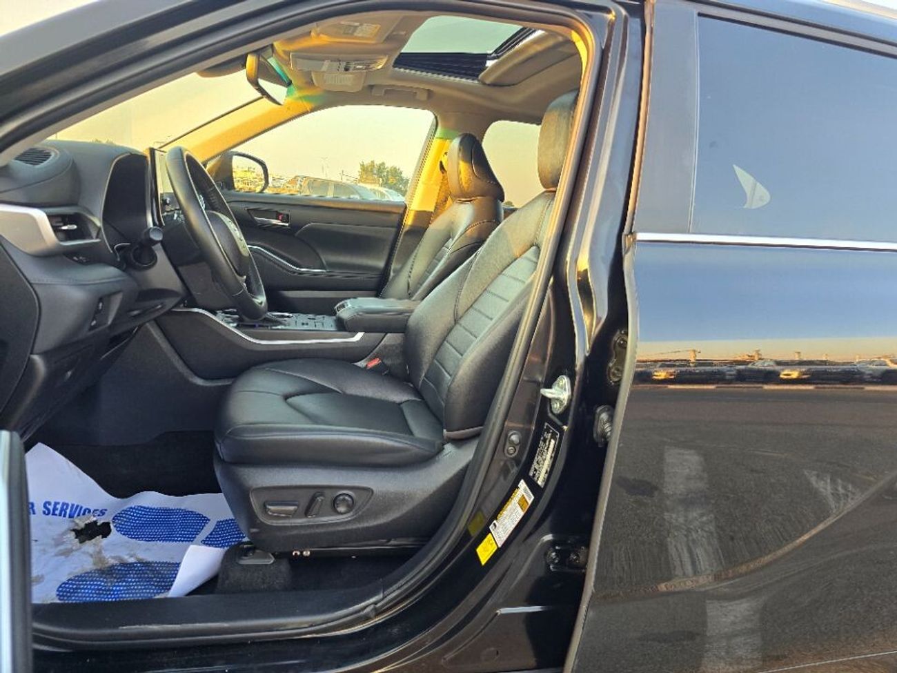 Toyota Highlander 2023 Model 2.4cc engine Sunroof, 4x4 and 7 seater