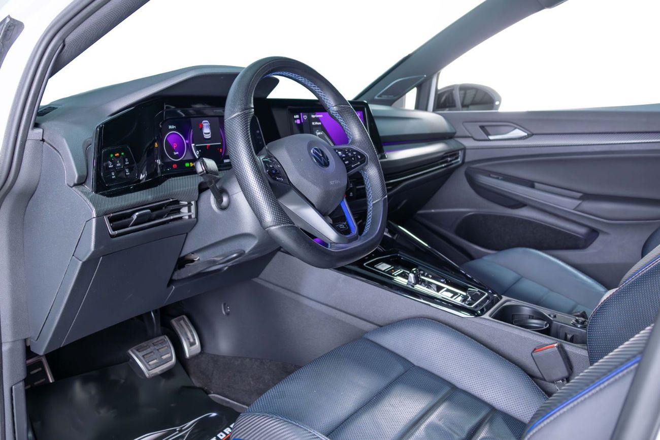 فولكس واجن جولف ار Base 2.0T