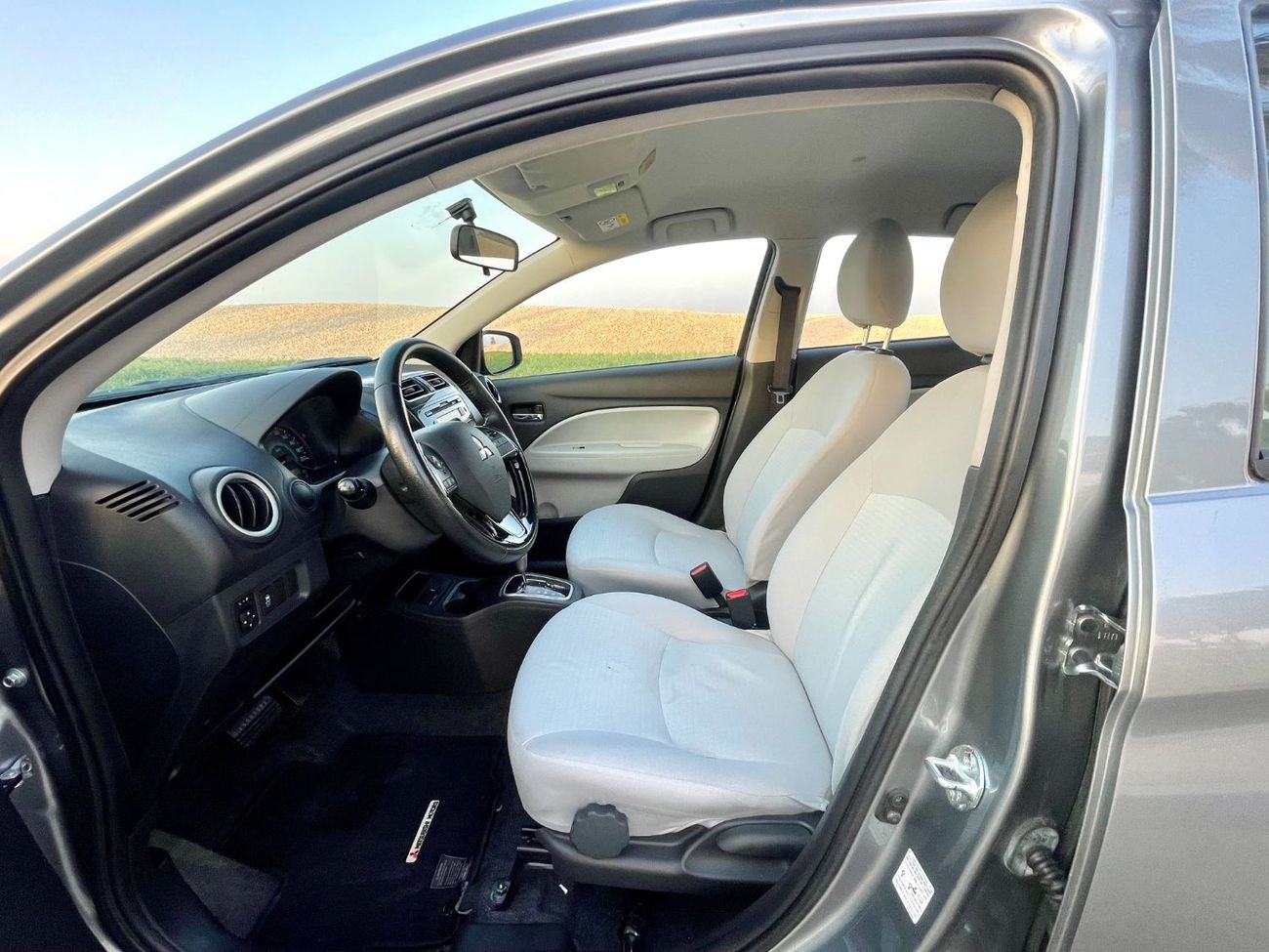 Mitsubishi Attrage GLX Highline Banking facilities without the need for a first payment