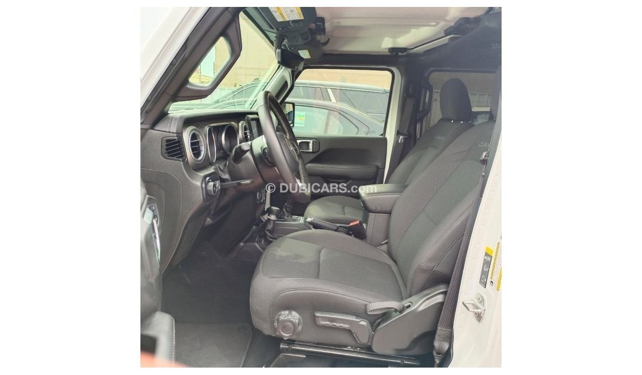 جيب رانجلر صحارى