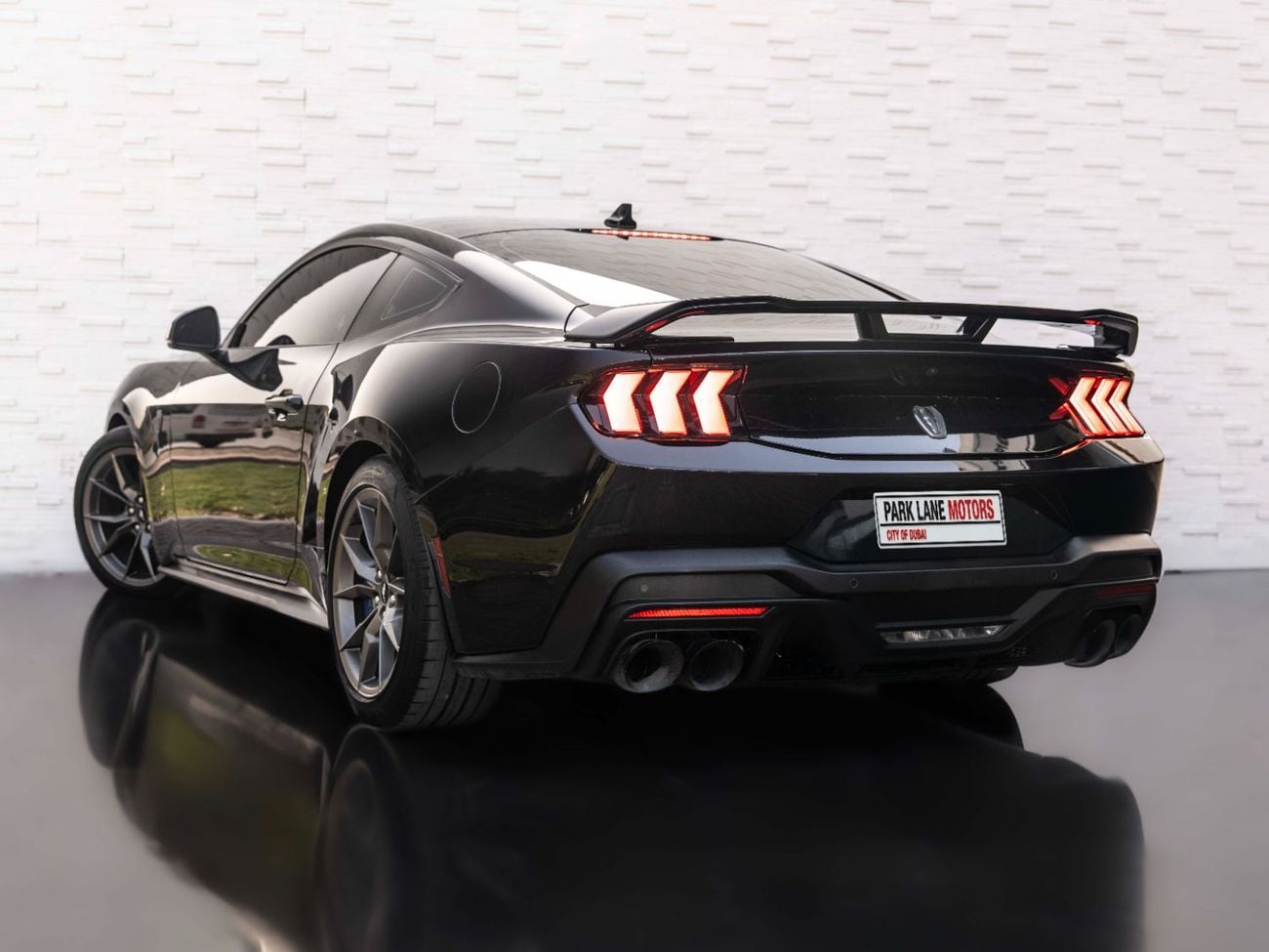 Ford Mustang DARK HORSE PREMIUM