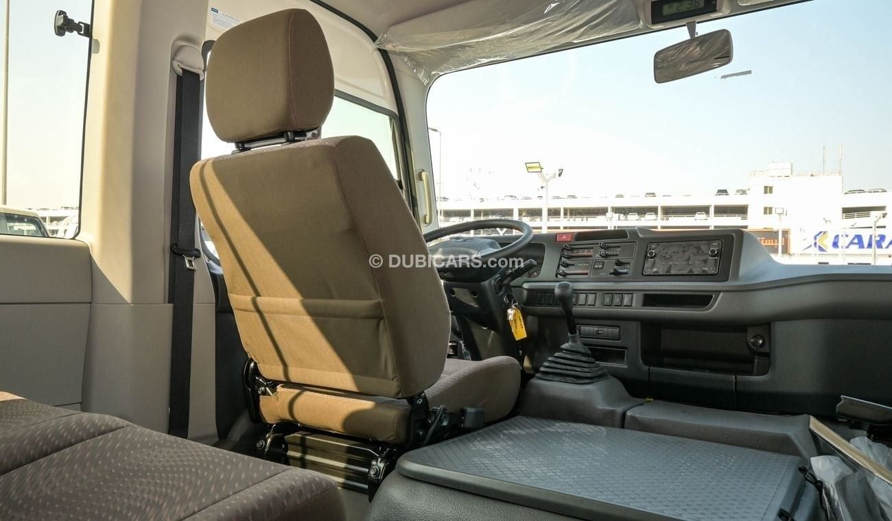 Toyota Coaster 4.2 DIESEL 23 SEATER