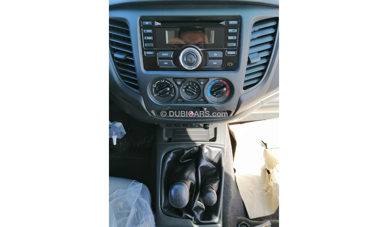 ميتسوبيشي L200 4x4فول ابشن بترول  موديل 2021