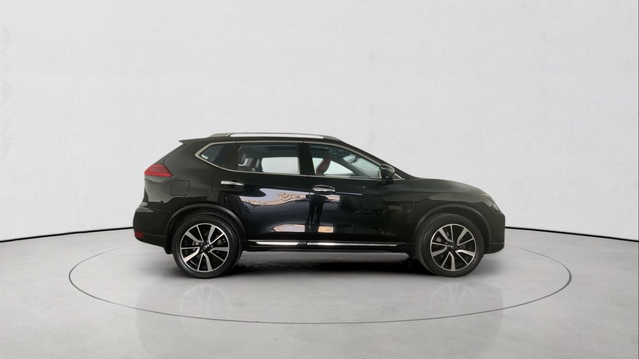 نيسان إكس تريل 2.5 SL 4WD 7STR AUTO LANE DEPARTURE | شامل الضمان | 0 ﺪﻔﻋﺓ ﺃﻮﻟﻯ