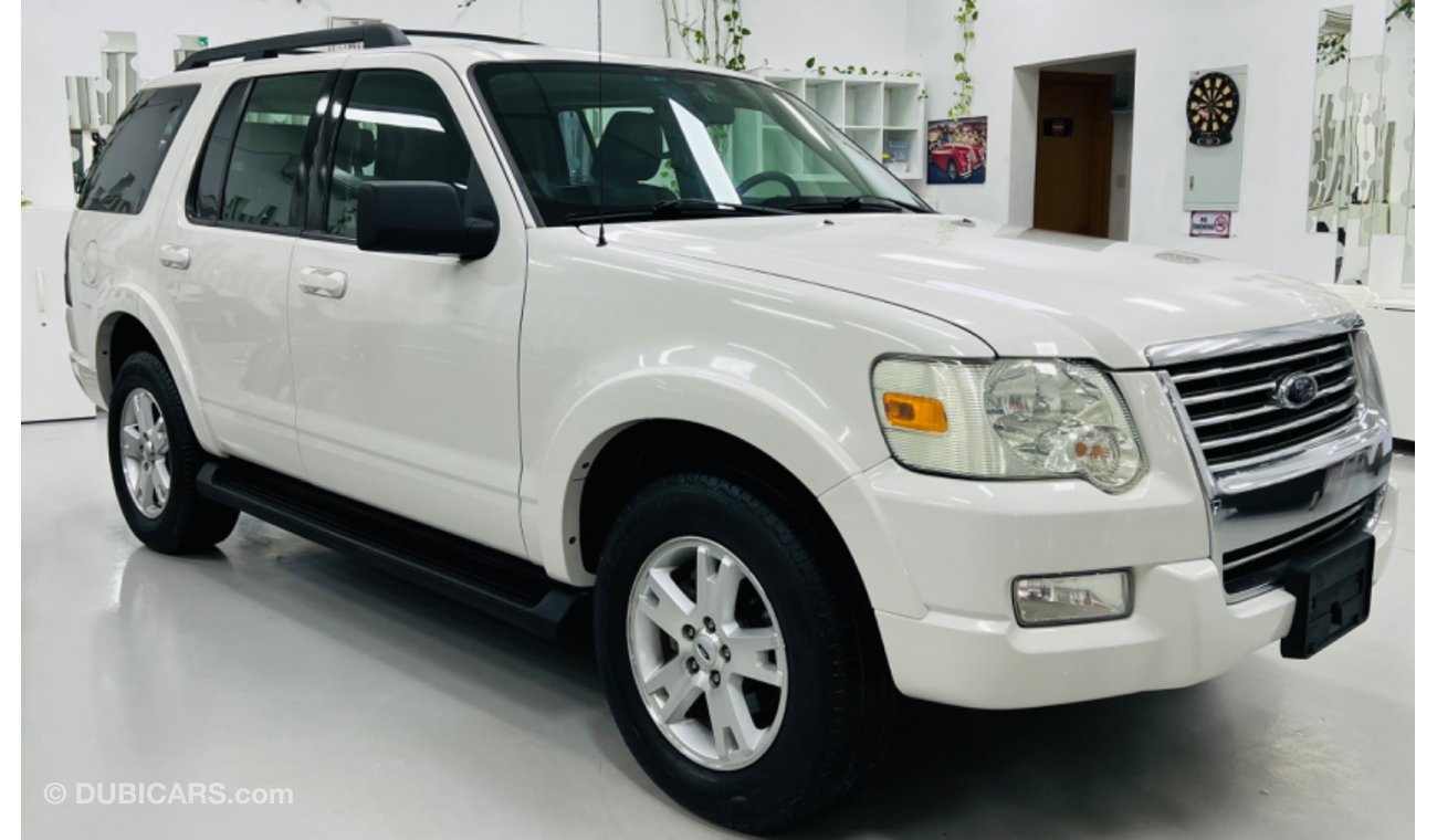 فورد إكسبلورر GCC .. 4WD .. Perfect Condition .. Original Paint ..XLT