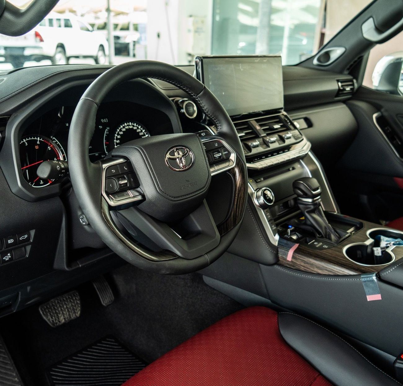 Toyota Land Cruiser LC VXR 3.5 TT || 2025