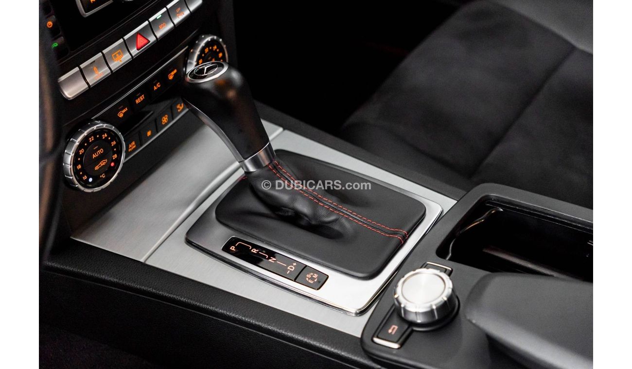 Mercedes-Benz C 200 AMG Pack 2014 Mercedes Benz C200 / AMG+ Sport Package