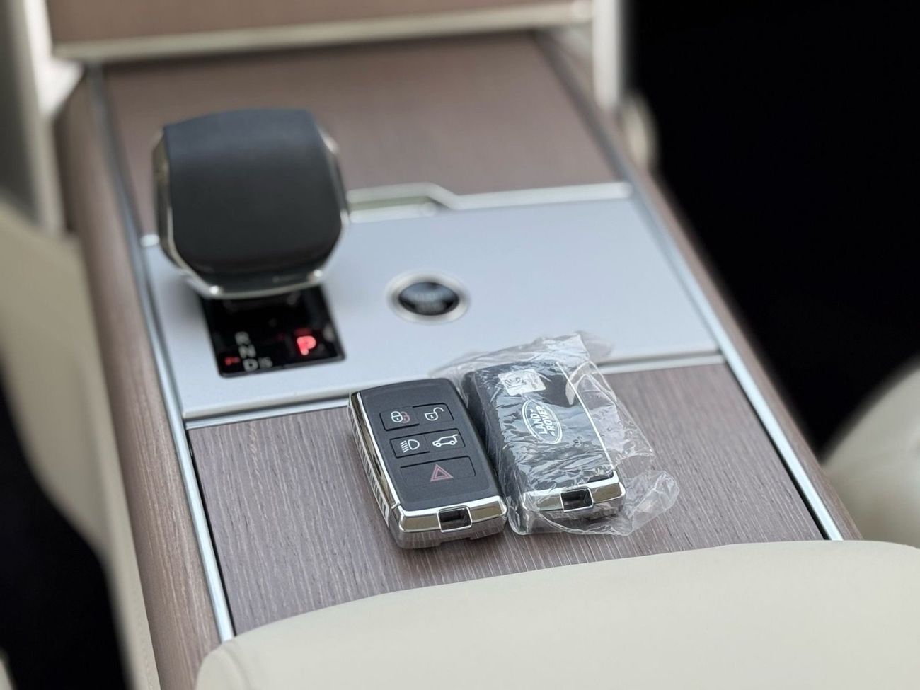 لاند روفر رينج روفر First Edition P530 4.4L