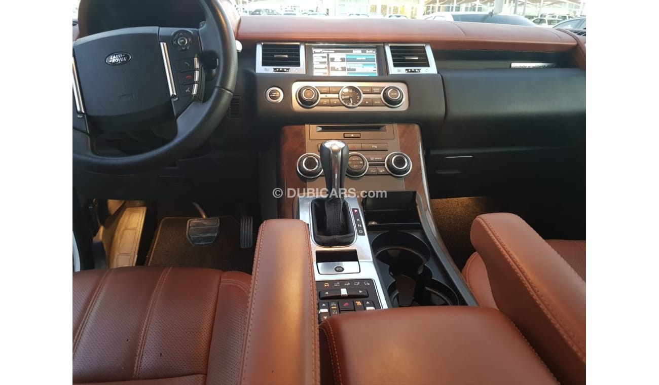 Land Rover Range Rover Sport model 2012 car prefect condition full service full option low mileage