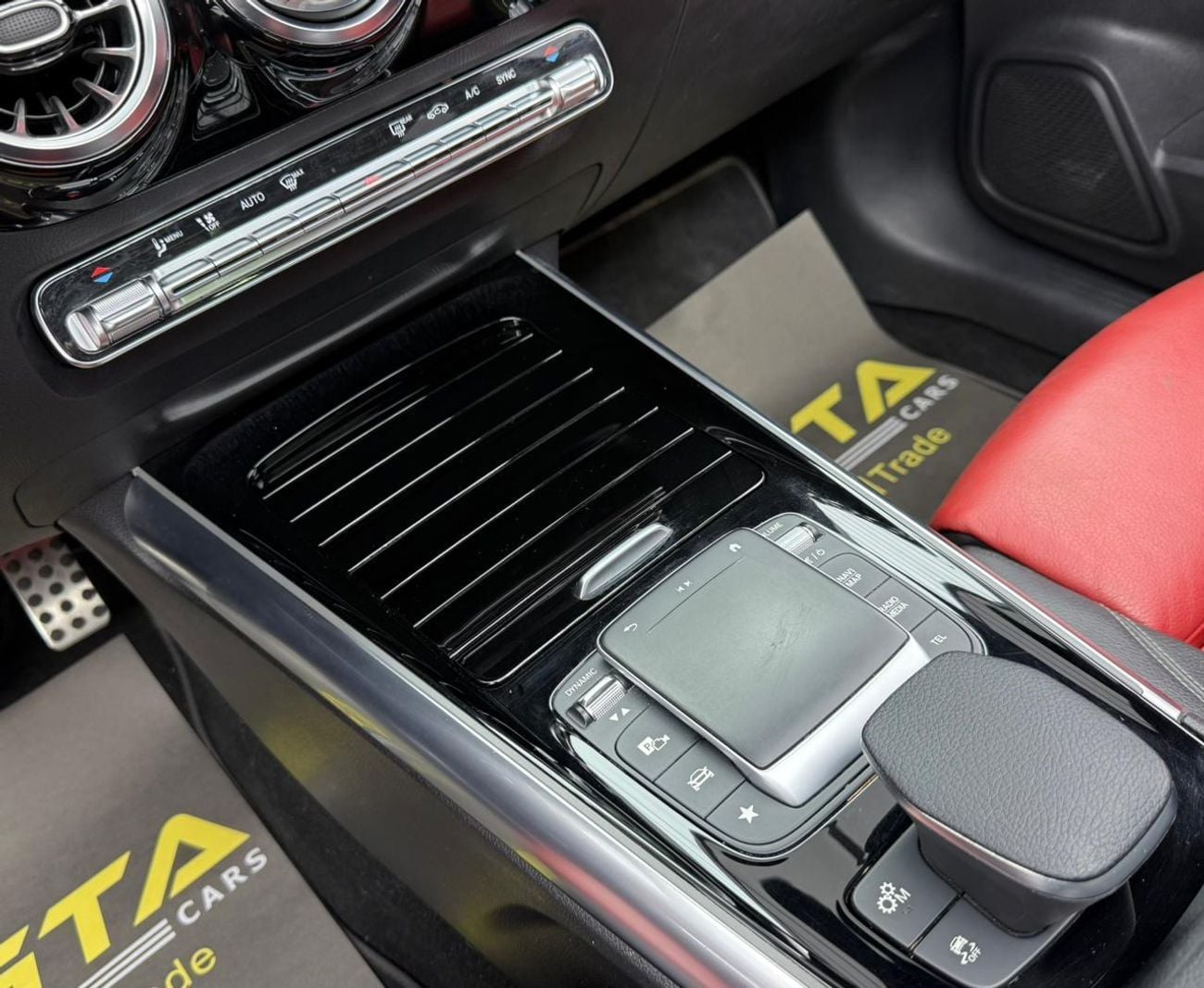 مرسيدس بنز GLA 35 AMG 4MATIC 2022 Mercedes-AMG GLA35 ,Gargash Warranty + Service Contract ,Full Gargash Service History ,G
