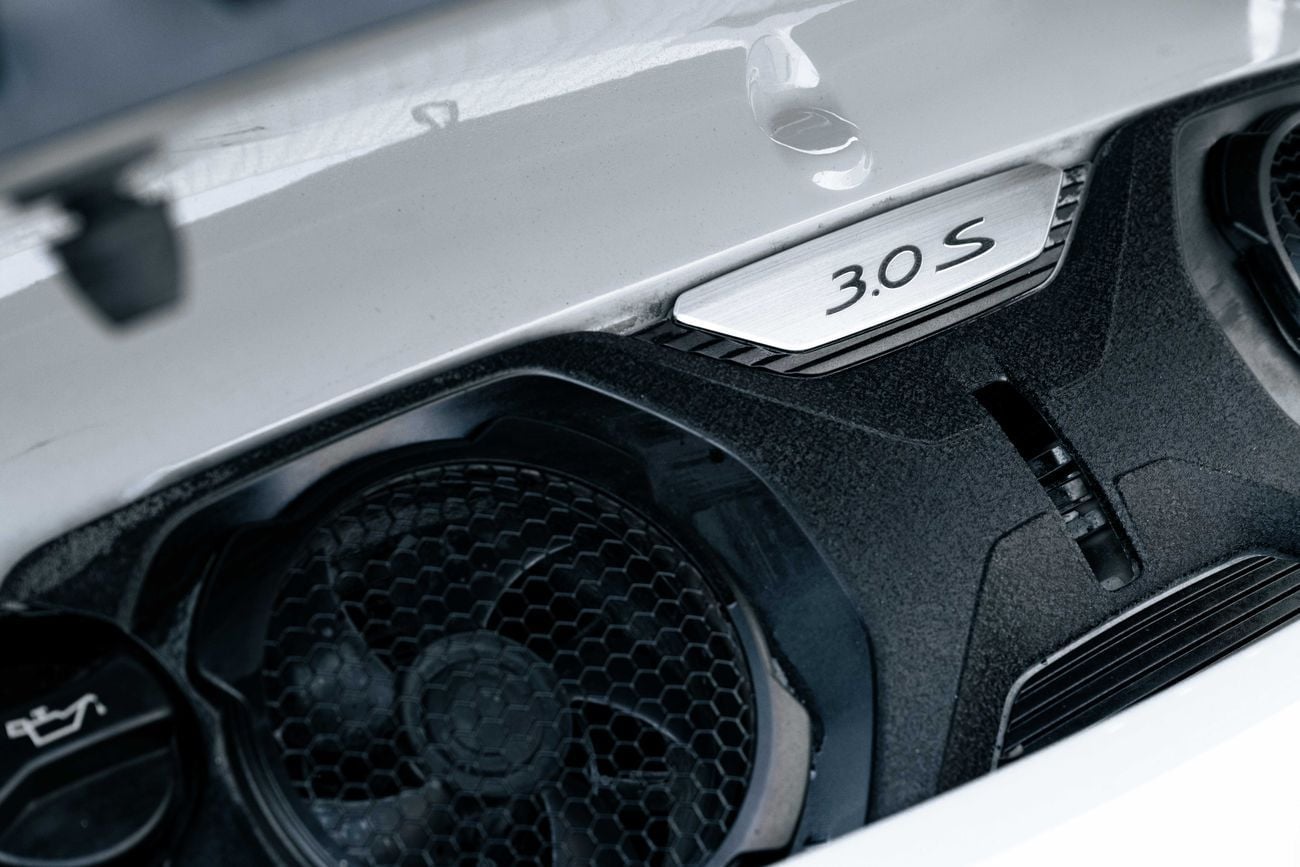 بورش 911 Carrera / 911 4S | 8,323 P.M | 0% Downpayment | WELL MAINTAINED!