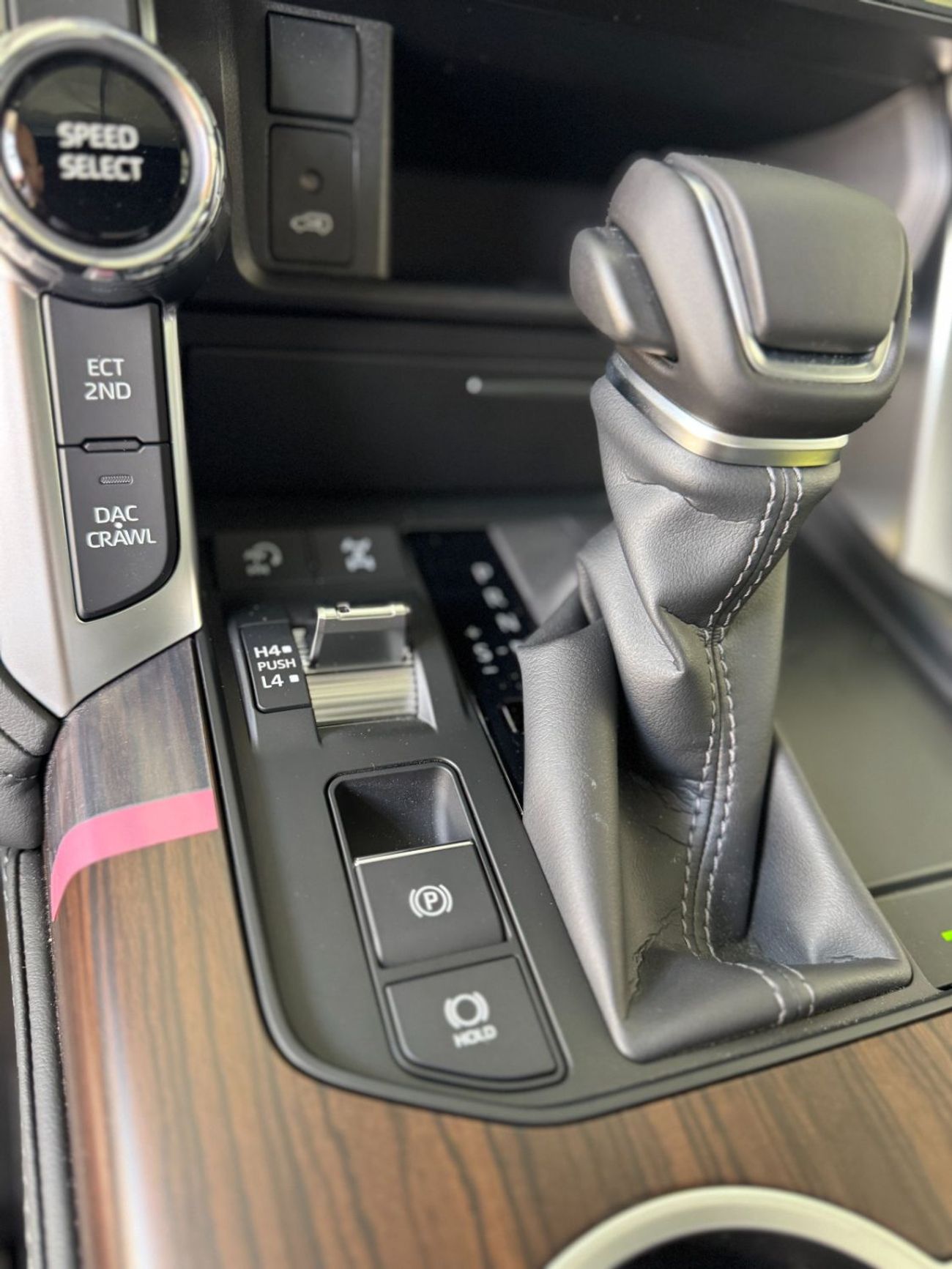 Toyota Land Cruiser 2026 GXR HIGH 4.0 V6 ** EXPORT ONLY **التصدير فقط خارج الخليج***