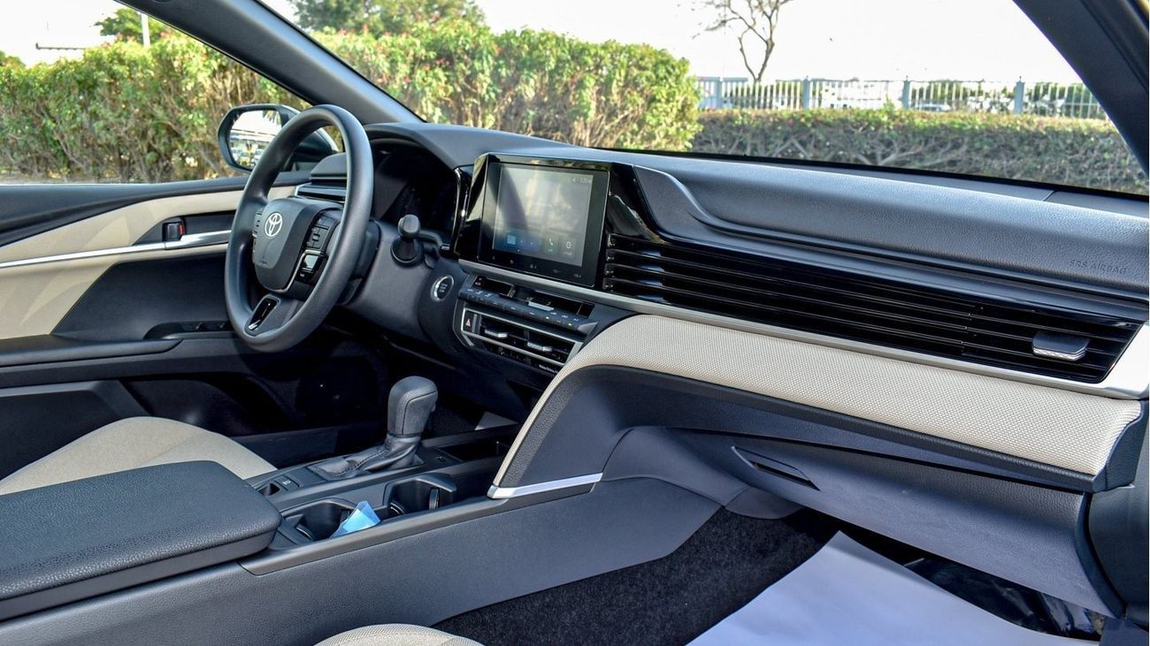 تويوتا كامري 2.5L Petrol