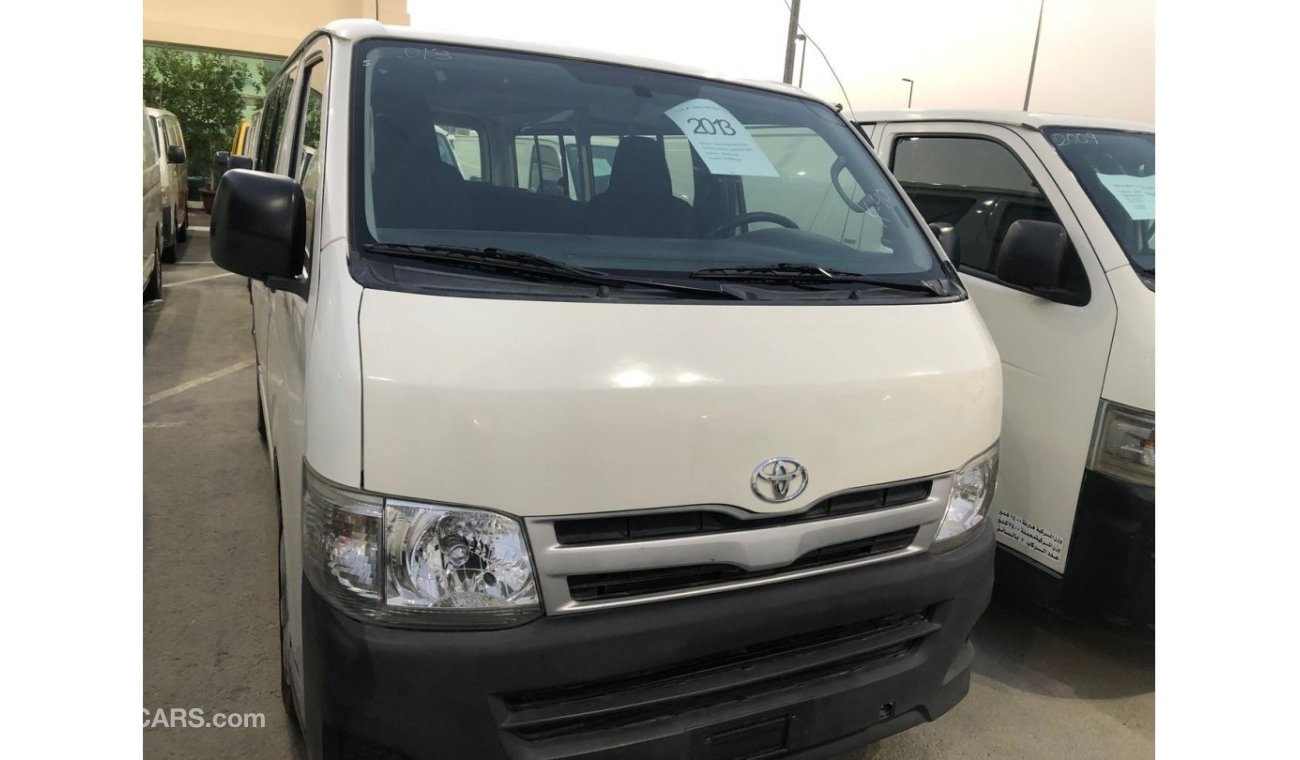 تويوتا هاياس Toyota Hiace bus 13 str,model:2013.Excellent condition